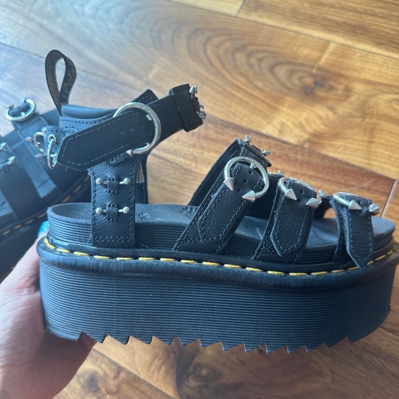 Dr Martens Blaire Piercing Leather Platform Sandals NEW - Picture 2 of 2